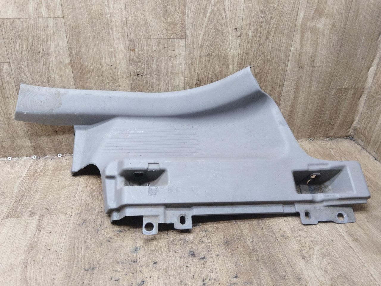 накладка на порог внутренняя Nissan Almera Tino V10 2003, 2.2 л., дизель, 769B6BU000RH - фото №1