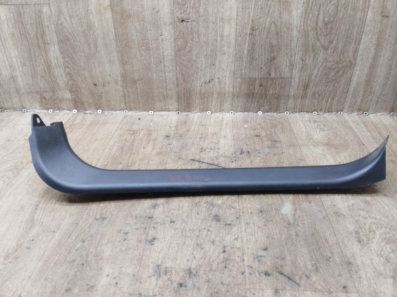 обшивка крышки багажника Nissan Almera Tino V10 2003, 2.2 л., дизель - фото №1