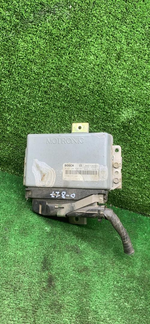 блок управления двигателем Honda Accord 6 поколение 1999, 1.6 л., бензин, МКПП, хетчбэк 5 дв., 0261204830 - фото №1