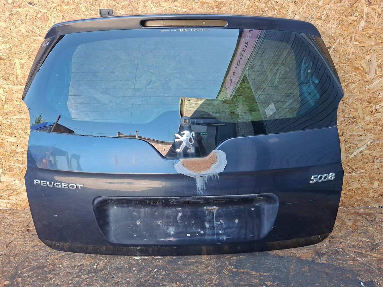 крышка багажника (дверь 3-5) Peugeot 5008 1 поколение 2011, 1.6 л., бензин, МКПП, минивэн - фото №1