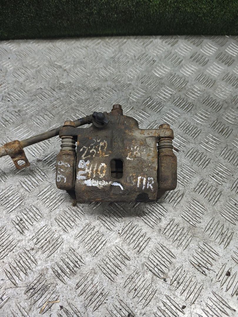 суппорт передний правый Hyundai Atos 1 поколение 2000, 1.0 л., бензин, МКПП, хетчбэк 5 дв. - фото №1