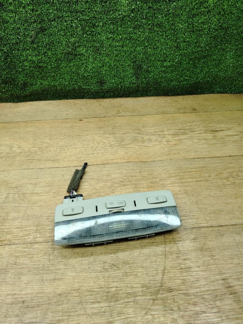 фонарь салона (плафон) Renault Laguna 2 поколение 2004, 2.2 л., дизель, МКПП, хетчбэк 5 дв., 8200003036 - фото №1