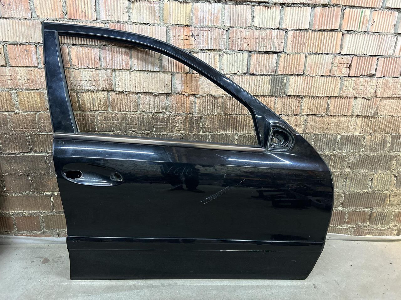 дверь передняя правая Mercedes-Benz E-Класс W211/S211 2005, 3.0 л., дизель, АКПП, универсал, задний привод