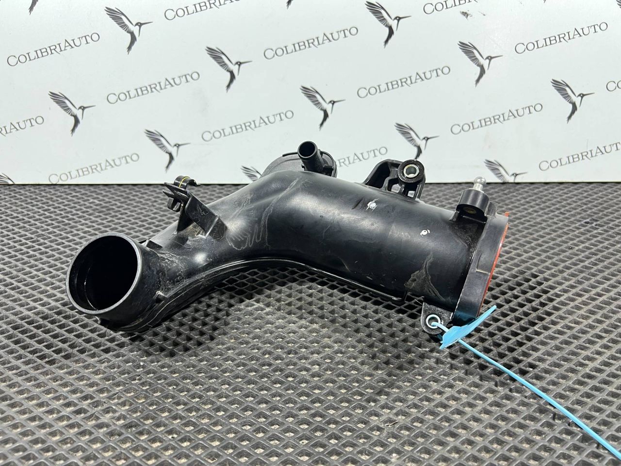 патрубок интеркулера Nissan Rogue T33 2022, 1.5 л., KR15, бензин, АКПП, внедорожник 5 дв., 16576-6RC3A - фото №1