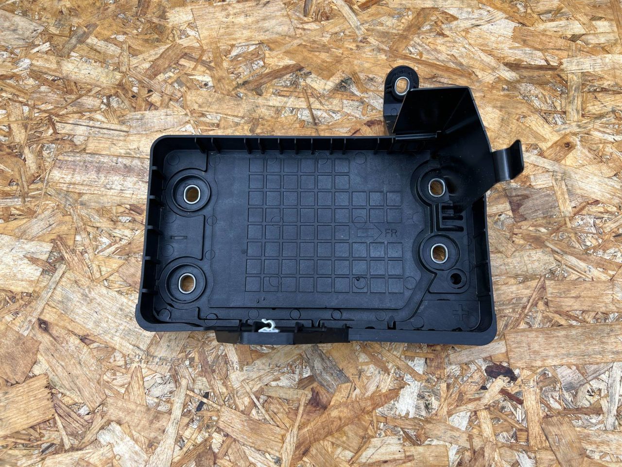 полка аккумулятора Nissan Rogue T33 2023, 1.5 л., KR15, бензин, АКПП, внедорожник 5 дв., передний привод, 244286RC0A - фото №1