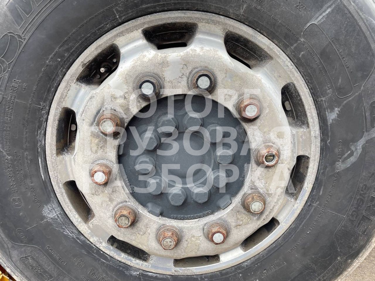диск литой Mercedes-Benz Actros 3 поколение (MP3) 1848LS 2009, 11.9 л., OM 541.978, дизель, АКПП, чёрный, A0004017502 - фото №1