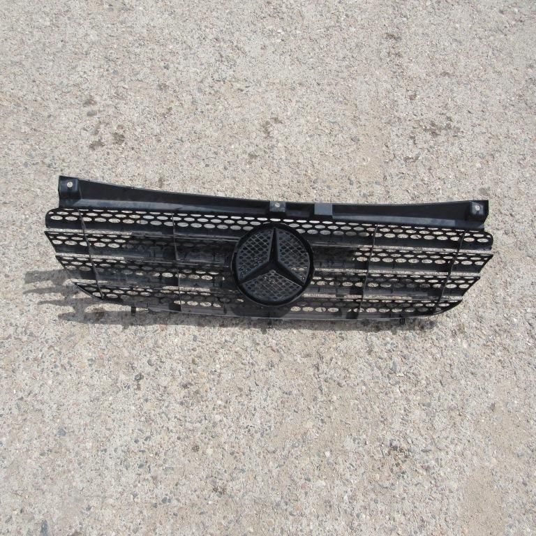 решетка радиатора Mercedes-Benz Vito W639 2006, 2.2 л., OM 646.980, дизель, АКПП
