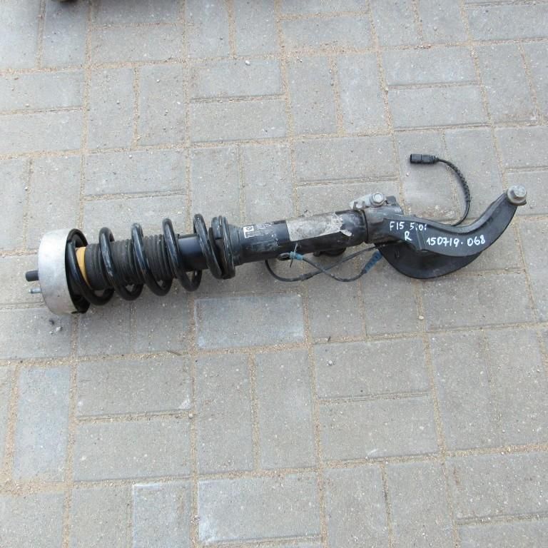 амортизатор передний правый BMW X5 F15 2017, 4.4 л., N63 B44 B, бензин, АКПП, внедорожник 5 дв., 6875084