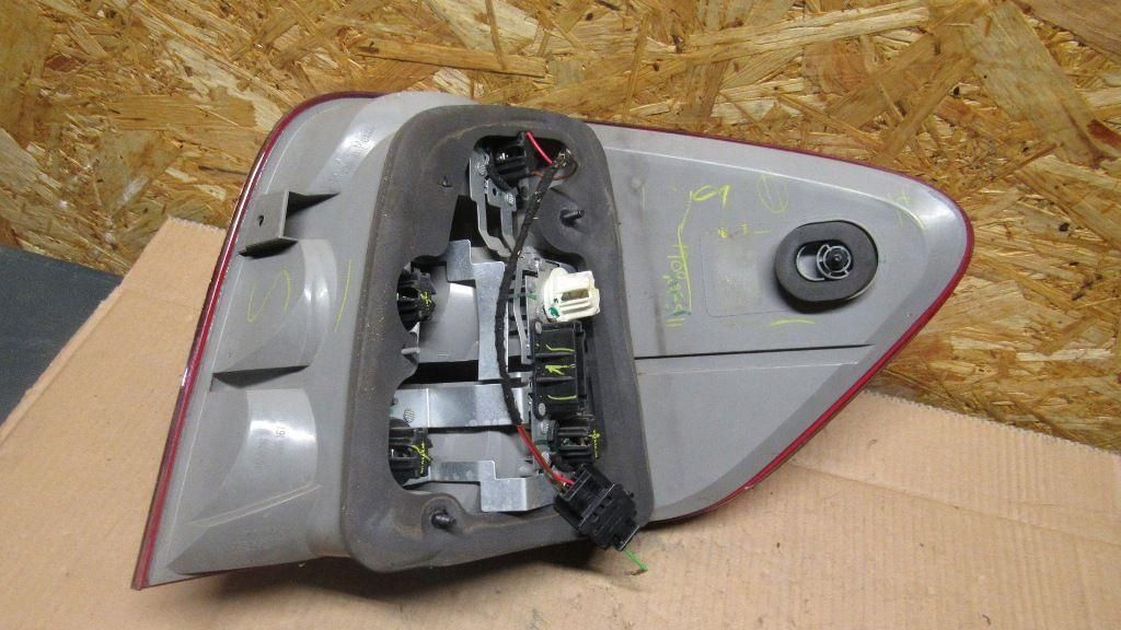 фонарь задний левый Mercedes-Benz M-Класс W164 2007, 3.0 л., OM 642.940, дизель, АКПП, внедорожник 5 дв.