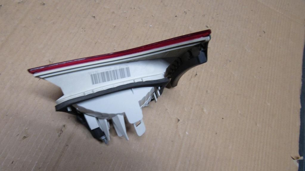 фонарь крышки багажника правый Audi A4 B7 2006, 2.0 л., ALT, бензин, АКПП, седан