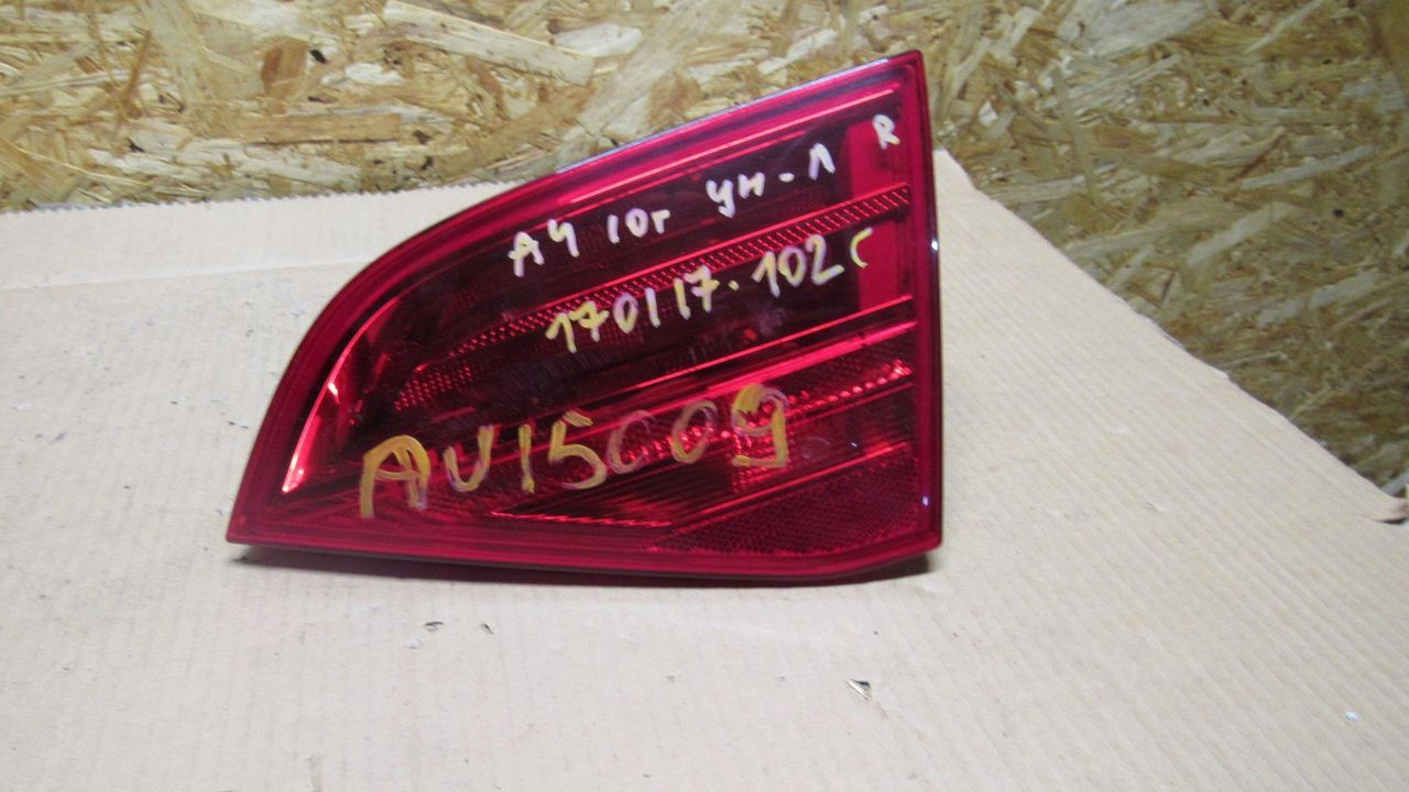 фонарь крышки багажника правый Audi A4 B8/8K 2009, 2.0 л., CAHA, дизель, АКПП, универсал
