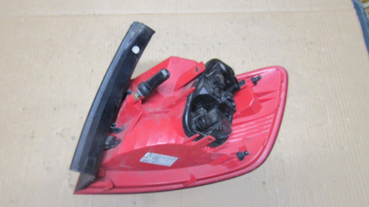 фонарь задний левый Audi A6 4F/C6 2006, 2.7 л., BPP, дизель, АКПП, универсал