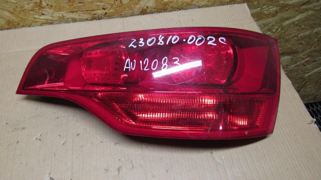 фонарь крышки багажника правый Audi Q7 4L 2006, 3.0 л., дизель, АКПП, внедорожник 5 дв., 4L0945094A