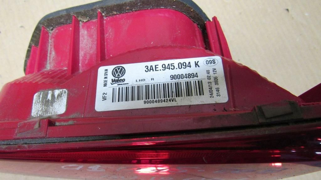 фонарь крышки багажника правый Volkswagen Passat B7 2011, 2.0 л., дизель, АКПП, седан, 3AE945094K