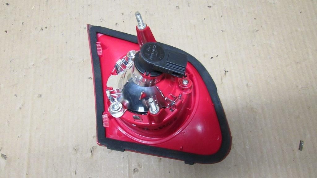фонарь крышки багажника правый Volkswagen Passat B6 2006, 1.6 л., BLF, бензин, АКПП, седан, 3C5945094C