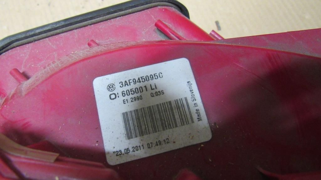 фонарь крышки багажника правый Volkswagen Passat B7 2014, 1.6 л., дизель, АКПП, универсал, 3AF945095C