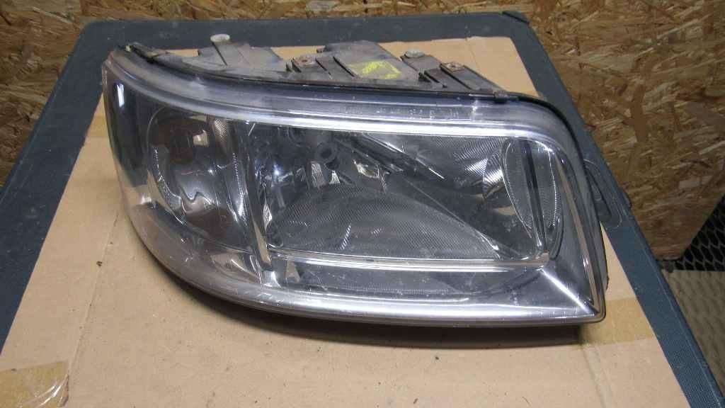 фара правая Volkswagen Transporter T5 2003, 1.9 л., AXC, дизель, АКПП, 7H1941016S