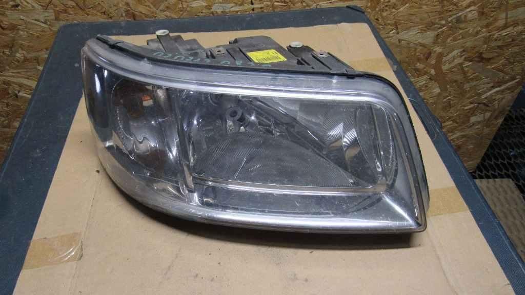 фара правая Volkswagen Transporter T5 2003, 1.9 л., AXC, дизель, АКПП, 7H1941016N