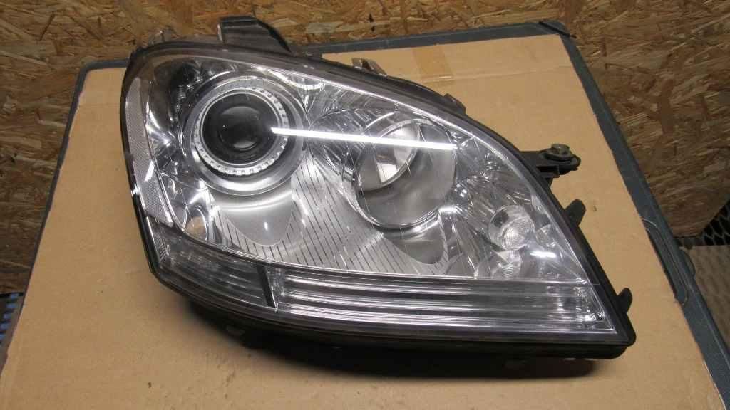 фара правая Mercedes-Benz M-Класс W164 2007, 3.0 л., OM 642.940, дизель, АКПП, внедорожник 5 дв.