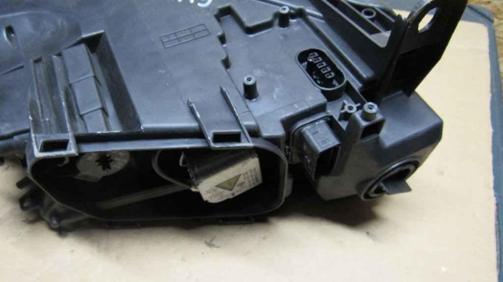 фара левая Audi A6 4F/C6 2006, 2.4 л., BDW, бензин, АКПП, седан