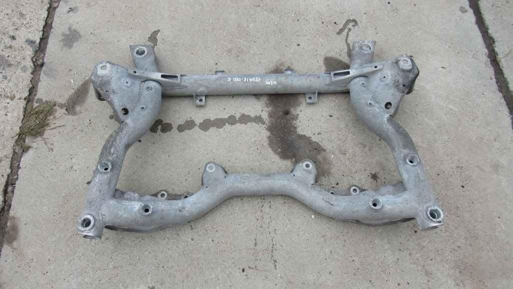 балка подвески передняя (подрамник) Mercedes-Benz C-Класс W204/S204 2008, 1.8 л., M 271.820, бензин, АКПП, седан