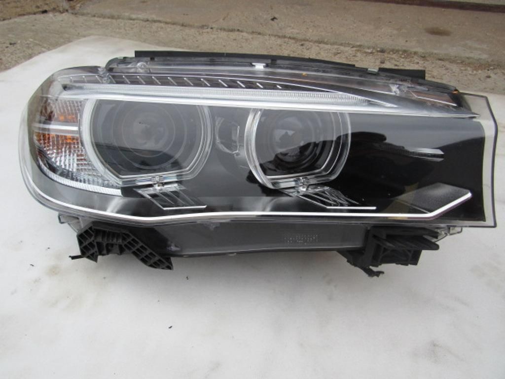 фара правая BMW X6 F16 2014, 3.0 л., N57 D30 A, дизель, АКПП, внедорожник 5 дв., 7290054