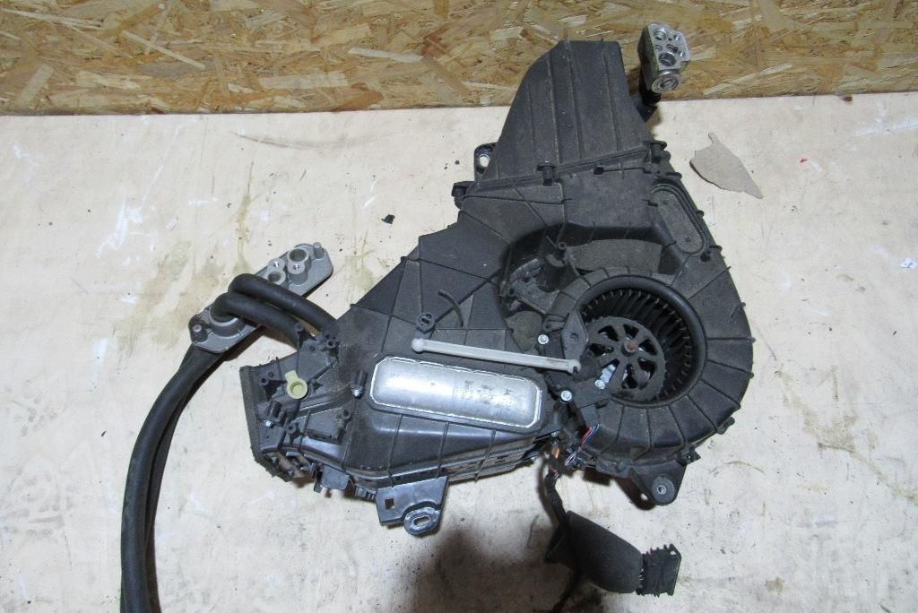 отопитель в сборе (печка) Volkswagen Touareg 2 поколение 2011, 3.0 л., дизель, внедорожник 5 дв., 7L0820861