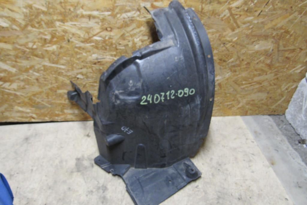 защита арок передняя правая (подкрылок) BMW X5 E70 2007, 3.0 л., M57 D30 (306D3), дизель, внедорожник 5 дв., 7169414