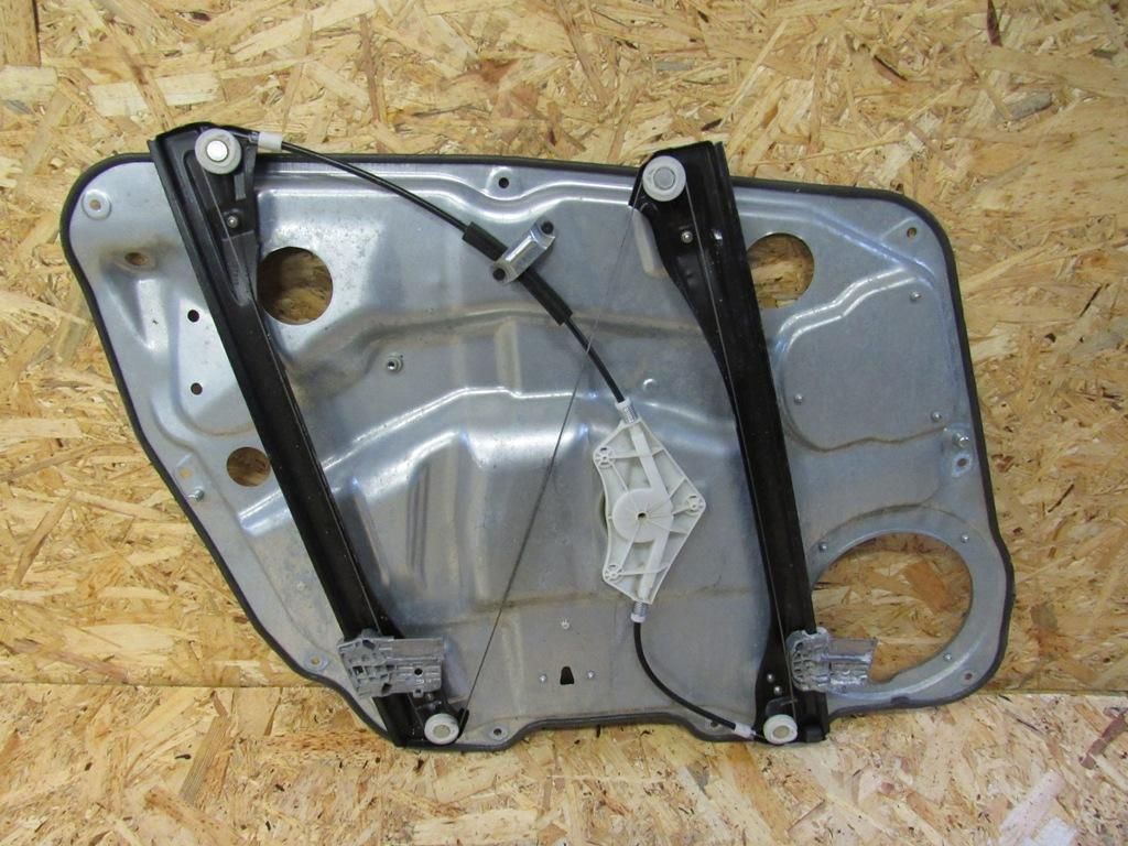 стеклоподъемник передний правый Mercedes-Benz M-Класс W164 2005, 3.0 л., OM 642.940, дизель, внедорожник 5 дв.