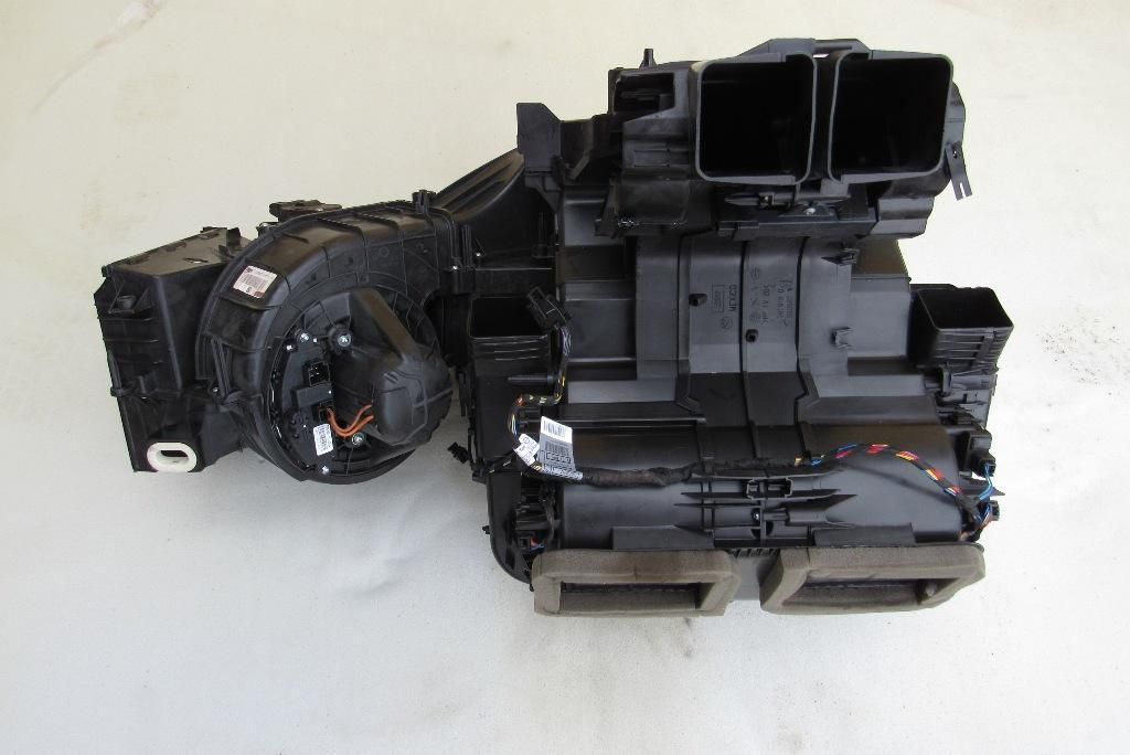 отопитель в сборе (печка) BMW X5 F15 2015, 3.0 л., N57 D30 A, дизель, внедорожник 5 дв., T1028989C
