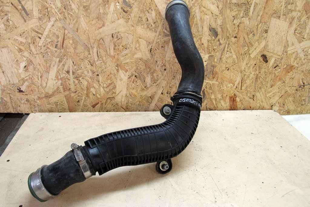 патрубок интеркулера Volkswagen Passat B7 2011, 2.0 л., дизель, седан, 1K0145840R.5N0145832D.1K0145828F