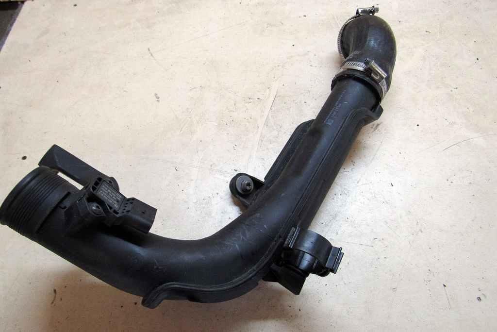 патрубок интеркулера Volkswagen Passat CC 1 поколение [рестайлинг] 2012, 2.0 л., CBBA, дизель, купе, 1K0145770AE.5N0145762AM