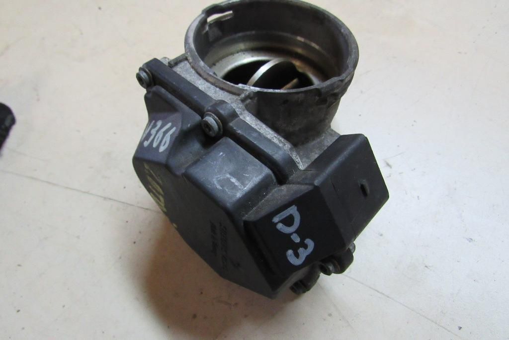 заслонка дроссельная Volkswagen Passat B6 2005, 1.9 л., дизель, седан, 03G128063G