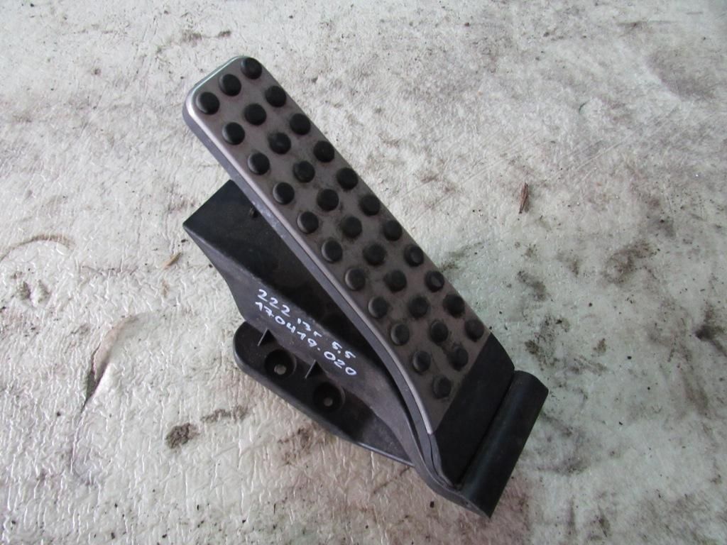 педаль Mercedes-Benz S-Класс W222/C217/A217 2014, 3.0 л., M 276.824, бензин, седан, 2043000204