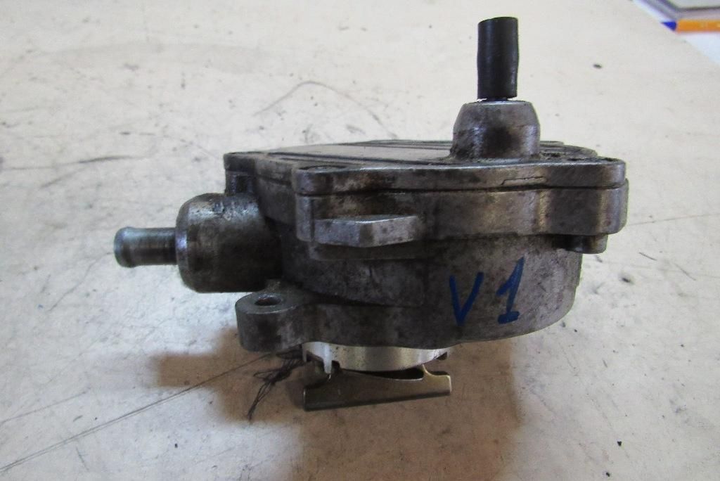 насос вакуумный BMW X5 E70 2007, 3.0 л., M57 D30 (306D1), дизель, внедорожник 5 дв., 7545384