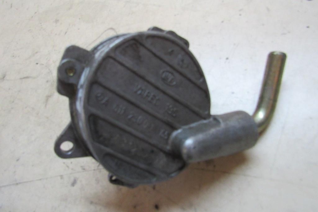 насос вакуумный Mercedes-Benz E-Класс W210/S210 1998, 2.2 л., OM 611.961, дизель, седан, A6112300165