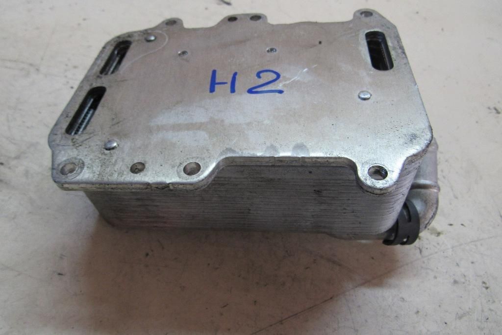 теплообменник масляного фильтра Audi A6 4G/C7 2011, 3.0 л., дизель, седан, 059117021R