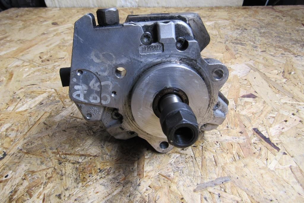 ТНВД BMW 5 серия E60/E61 2002, 3.0 л., дизель, седан, 7798333