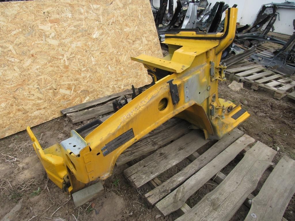 четверть передняя левая Hummer H2 1 поколение 2002, 6.0 л., LQ4, бензин, внедорожник 5 дв.