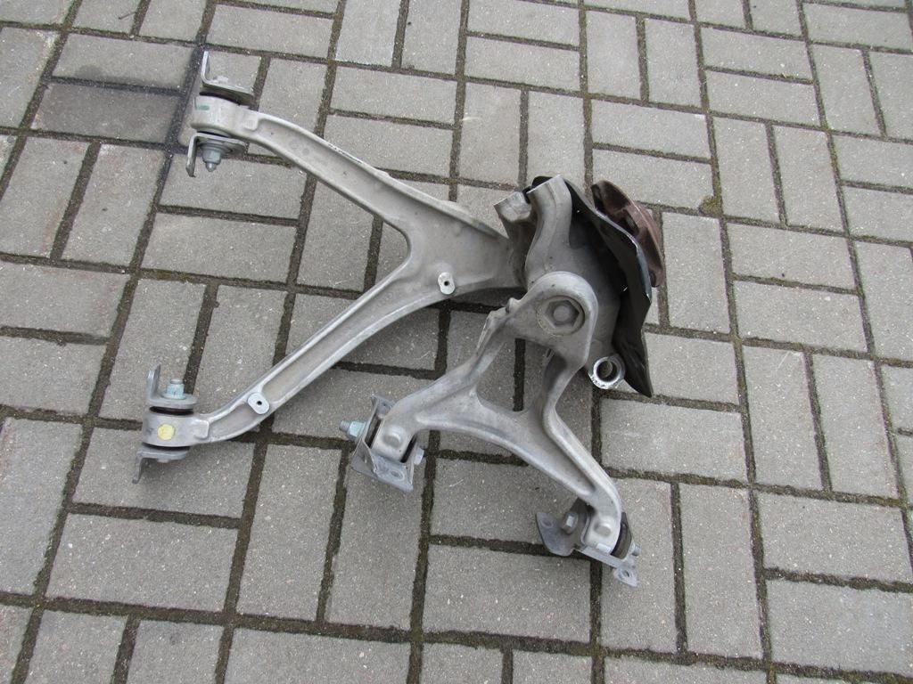 кулак поворотный левый Audi R8 42 2010, 4.2 л., BYH, бензин, купе