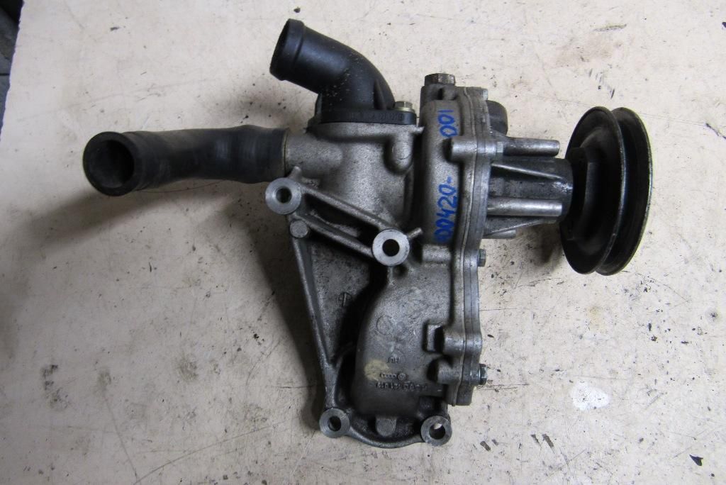 помпа Volkswagen Passat B5 1997, 1.8 л., AFY, бензин, седан, 026121019B