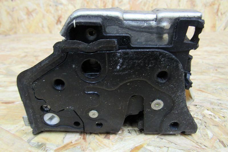 замок двери передней правой Audi A4 B8/8K 2007, 1.8 л., бензин, седан, 8J1837016C