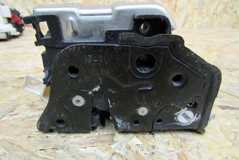 замок двери задней левой Audi A4 B8/8K 2008, 3.0 л., CCWB, дизель, седан, 8K0839015C