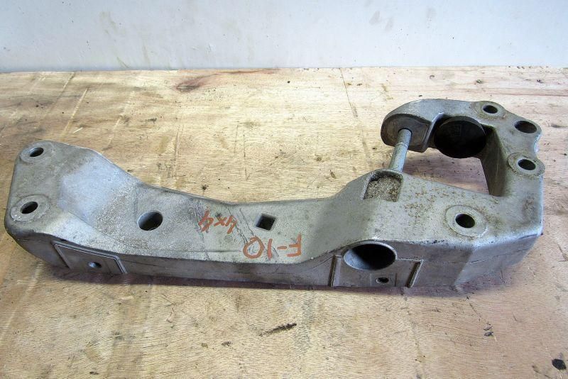 кронштейн КПП BMW 5 серия F07/F10/F11 [рестайлинг] 2013, 2.0 л., B47 D20 A, дизель, седан, 6777615