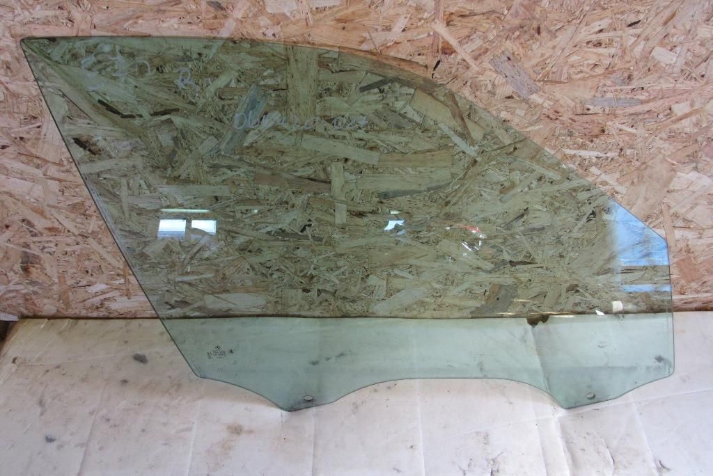 стекло двери передней правой BMW X5 E70 2007, 3.0 л., M57 D30 (306D1), дизель, внедорожник 5 дв.