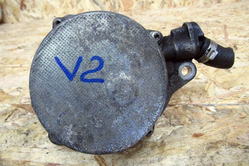 насос вакуумный BMW 5 серия E60/E61 2002, 3.0 л., M57 D30 (306D2), дизель, седан, 11667791232