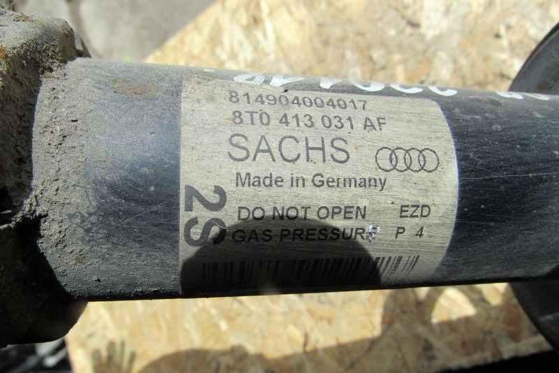 амортизатор передний левый Audi A4 B8/8K 2008, 2.0 л., CAHA, дизель, седан, 8T0413031AF