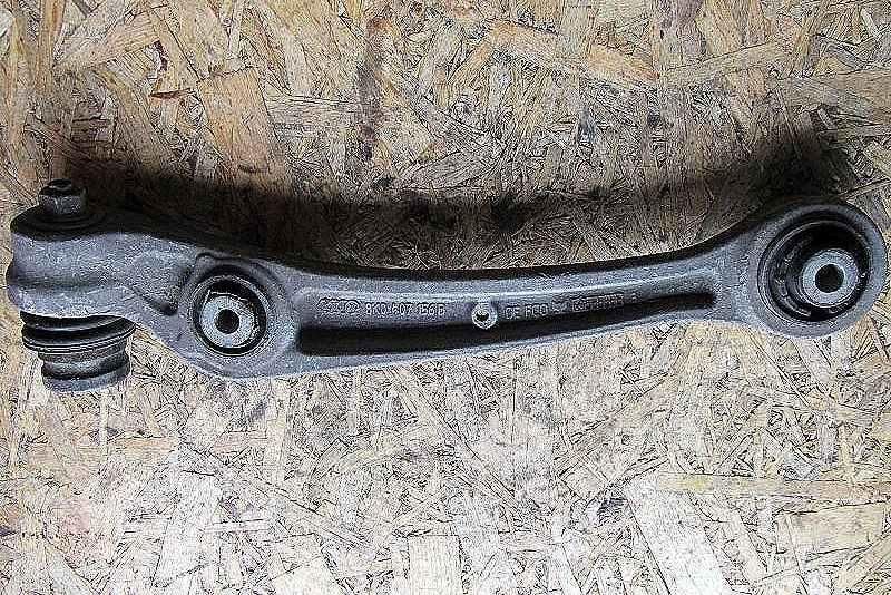 рычаг передний правый Audi A4 B8/8K 2007, 1.8 л., бензин, седан, 8K0407156B