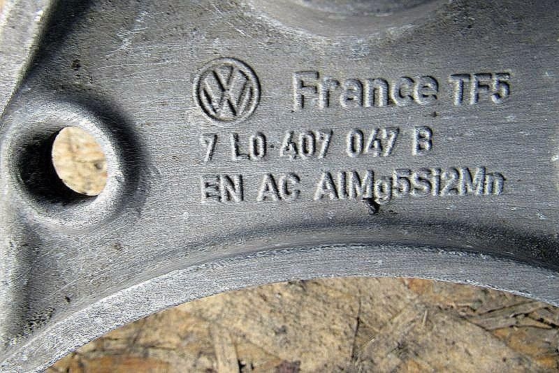 рычаг передний левый Audi Q7 4L 2006, 3.0 л., BUG, дизель, внедорожник 5 дв., 7L0407047B