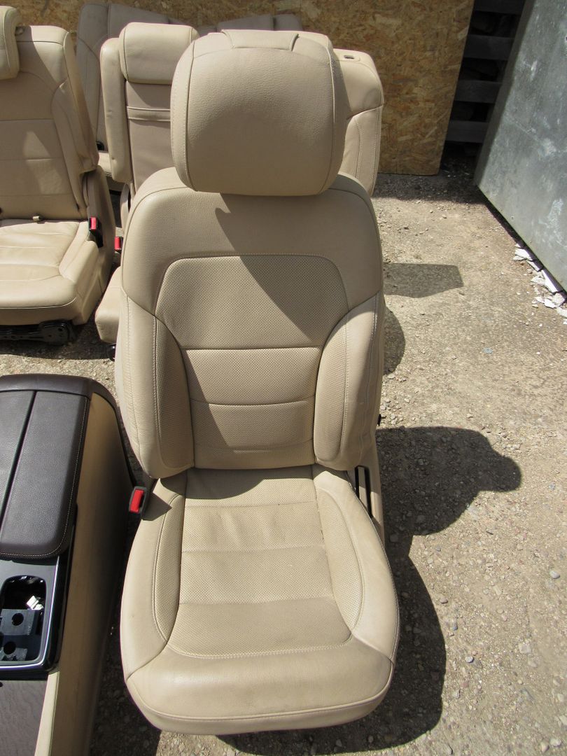 салон (комплект сидений) Mercedes-Benz GLS-Класс X166 2016, 3.0 л., M 276.821, бензин, внедорожник 5 дв.